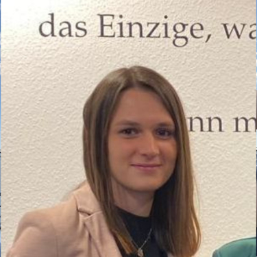 Frau Ana Schönenberg