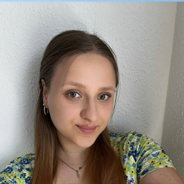 Frau Samantha Schmidt