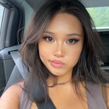 Frau Katharina Nguyen