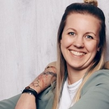 Frau Rebecca Reichel